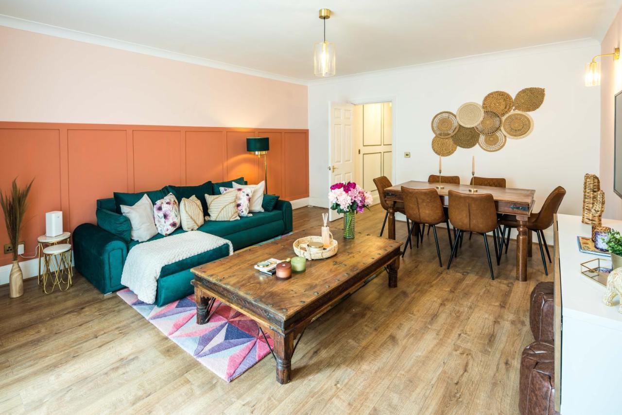 Charming Spacious 2Br Flat Near Station Plus Parking London Exterior photo